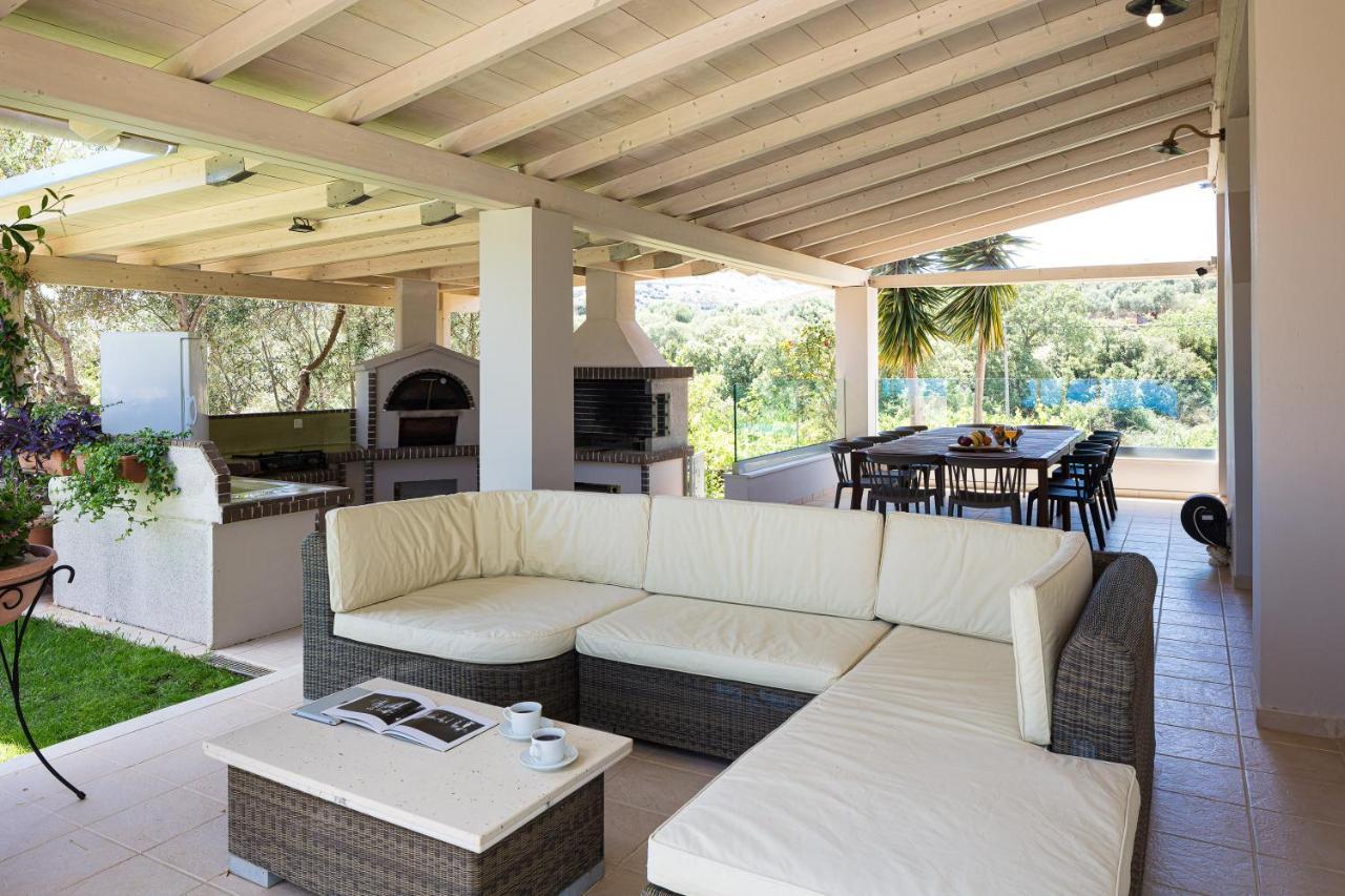 Thetree Villa, With Heated Pool & Spa Whirlpool Gallos Exterior photo