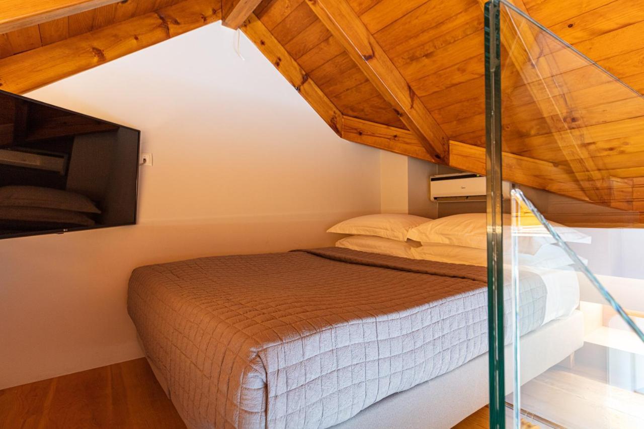 Thetree Villa, With Heated Pool & Spa Whirlpool Gallos Exterior photo