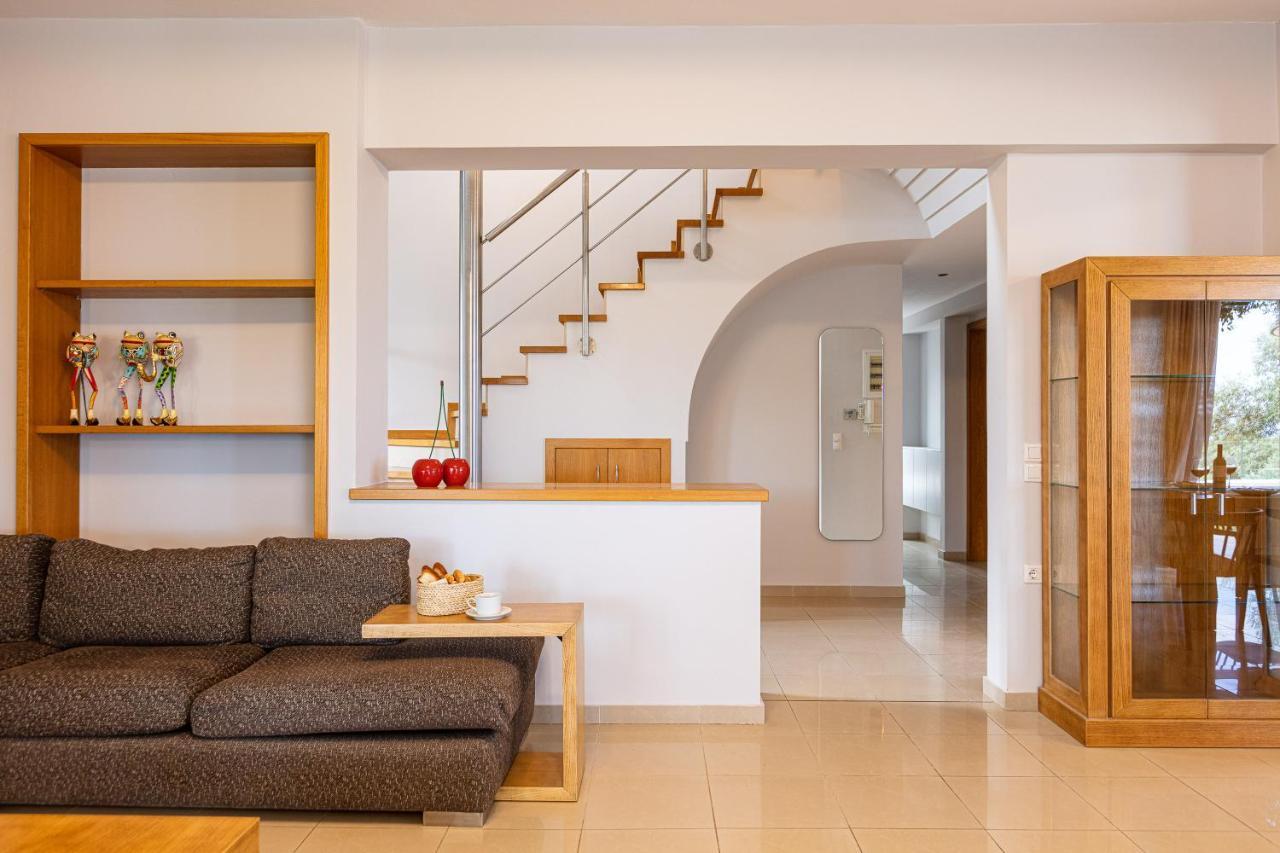 Thetree Villa, With Heated Pool & Spa Whirlpool Gallos Exterior photo