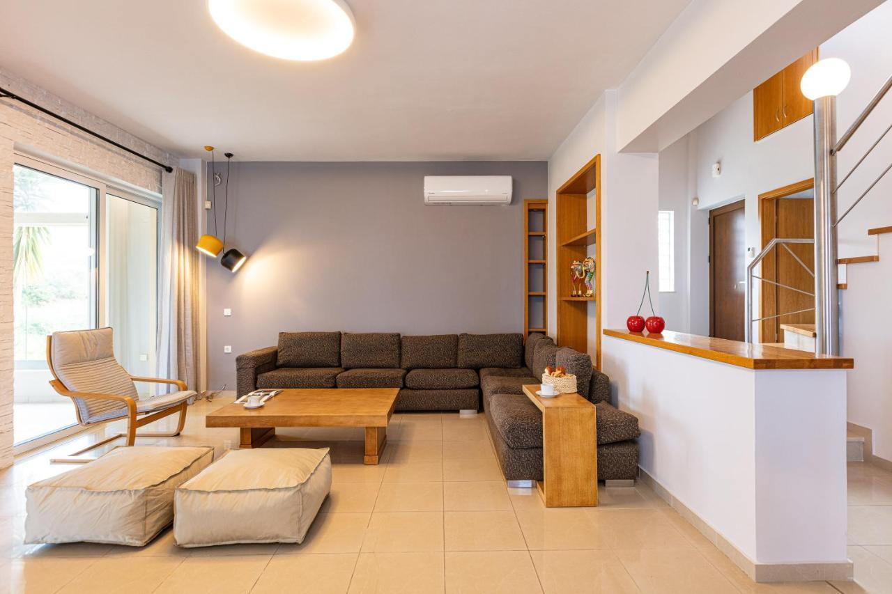 Thetree Villa, With Heated Pool & Spa Whirlpool Gallos Exterior photo