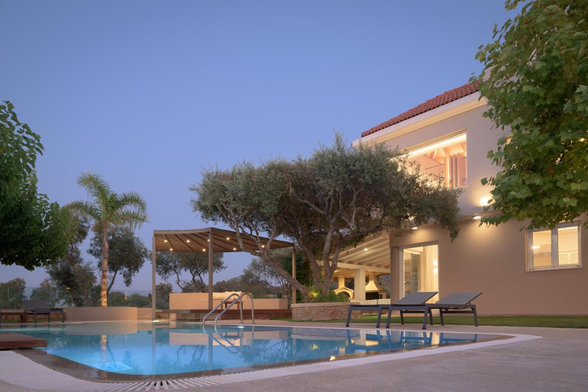 Thetree Villa, With Heated Pool & Spa Whirlpool Gallos Exterior photo